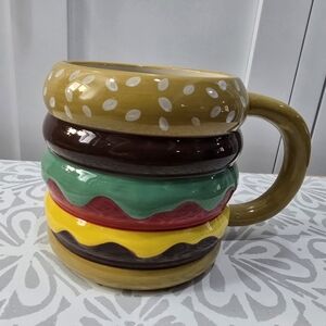 🍔NWT Burger Ceramic Mug – Cheeseburger Design – Novelty Drinkware
